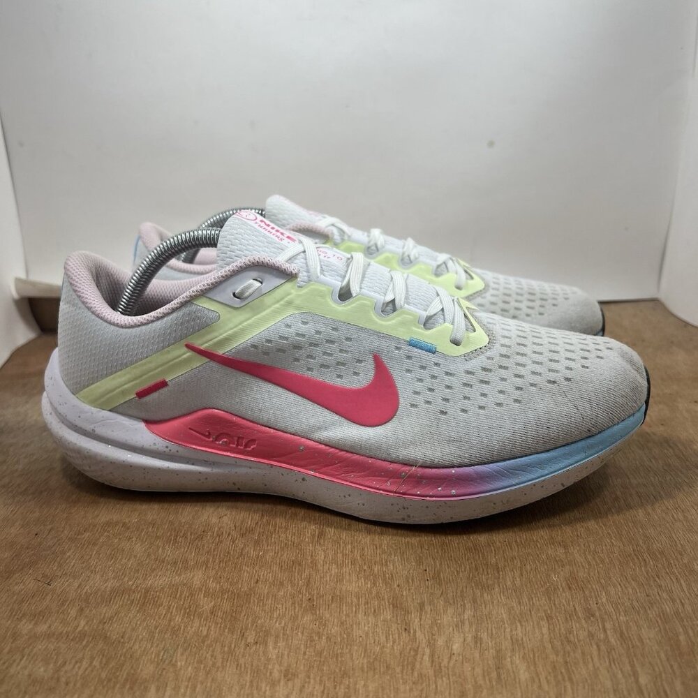 Nike Air Winflo 10 Womens Size 11.5 White Pink Gray Athletic Running Shoes